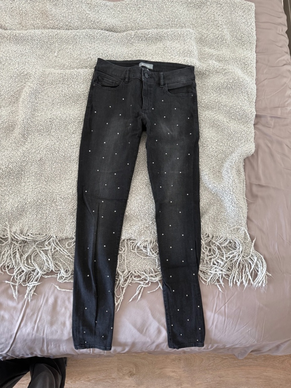Black Skinny Jeans with jewel Accents